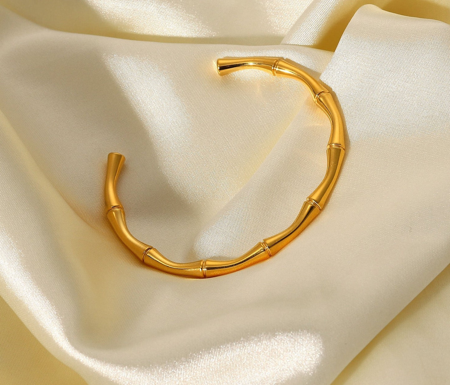 Rib Wrap Bangle