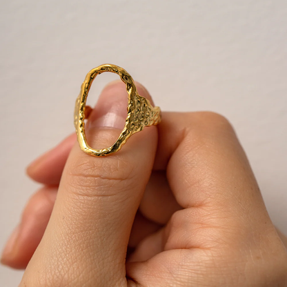 Hollow Chic Ring