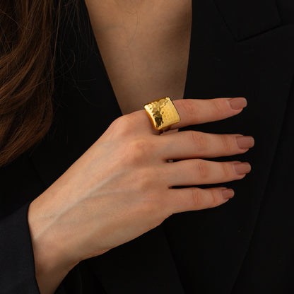 Square Pulse Ring